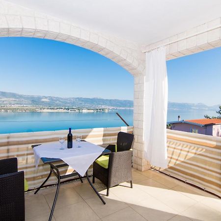 Holidays Apartments Slanada With Terrace And Sea View, Near The Beach & Town Trogir, Free Parking, Quiet Place On Peninsula Ciovo Exterior photo